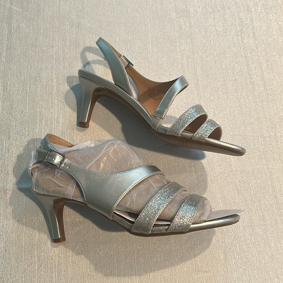 Naturalizer Women’s ‘Taimi’ Dress Sandals Heels Sparkly w/ Straps Size 9 New - Picture 3 of 15